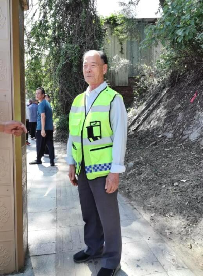 （20240523）党建信息14：弦歌不辍公路志 薪火相传共奋进——中心离退休第三党支部开展结对共建学习交流暨“银辉讲堂”专题党课活动.docx_5