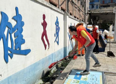 （20250811报办公室）闻令即动！市公路事务中心各级党组织织密虫媒“防护网”.docx_6