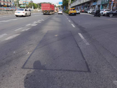 聚焦跨市道路整治 提升门户形象品质——中心积极落实跨市道路3公里精细化管护措施.docx_2